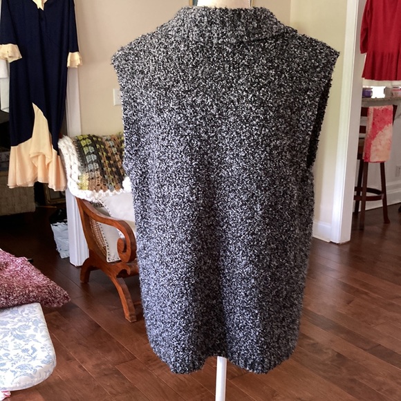 Sweater Vest Bundle - Picture 10 of 13